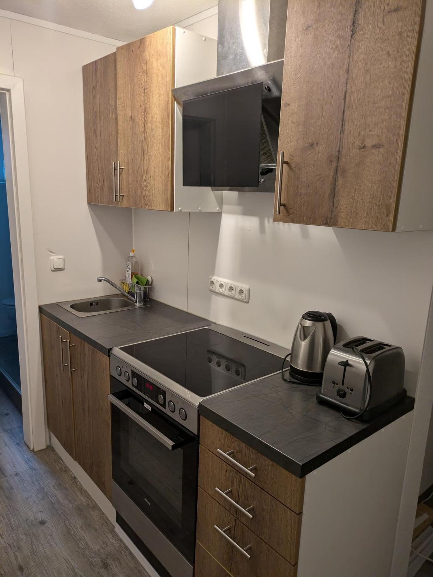 Nestoasewhv Zentrale Zimmer Zwischen City Und Suedstrand Wilhelmshaven Eksteriør billede